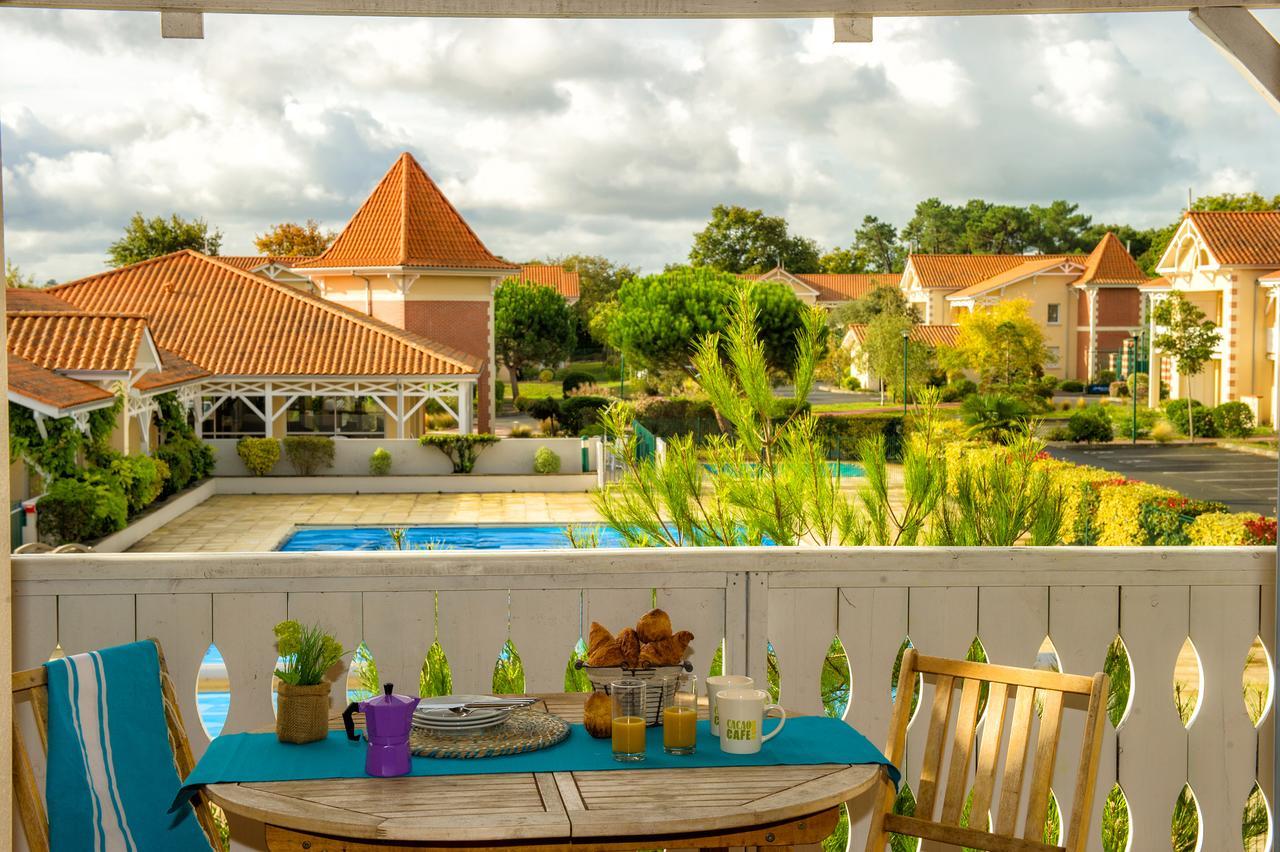 Double Room Balcony or Terrace,646442352:JPEG